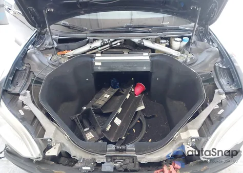 2013 Tesla Model S Performance z USA, uszkodzony, nr VIN 5YJSA1CP5DFP13200